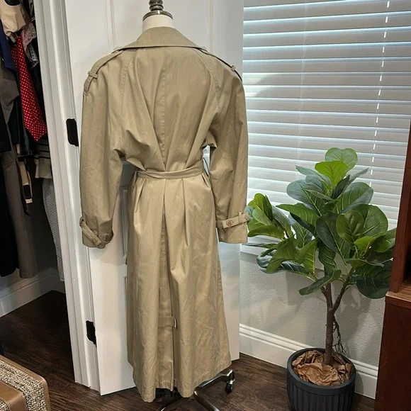 Vintage Women’s Trench Coat - Picture 3 of 5